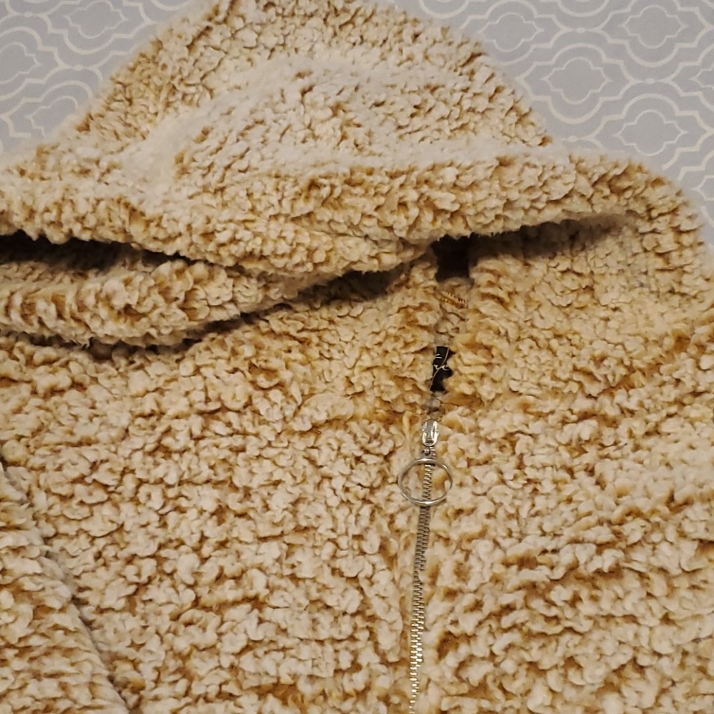 Sweater with hat super soft - Picture 6 of 11